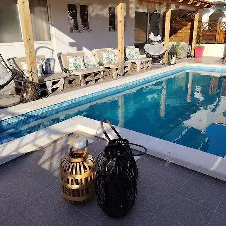 Family-friendly With Swimming Pools Hvar - 24484 Apartman