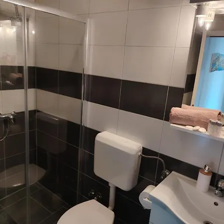 Апартаменты Family-friendly With Swimming Pool Hvar - 24484 *