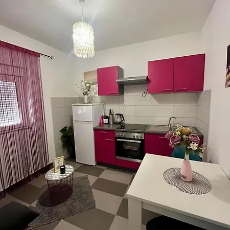 Family-friendly With Swimming Pools Hvar - 24484 Apartment *